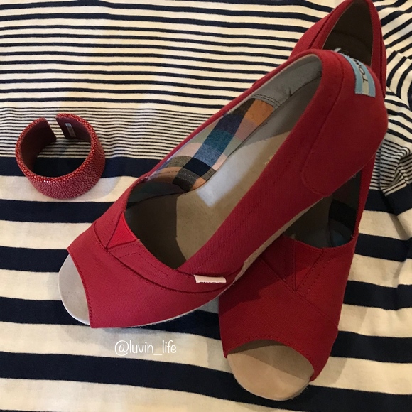 Toms Shoes - 🇺🇸 TOMS Stella Red Espadrille Wedge sz 12